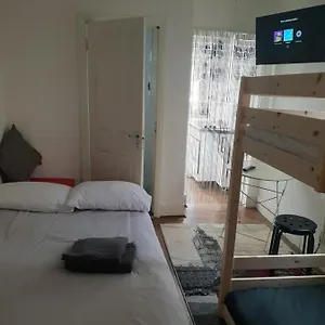 Studio66 Apartment London